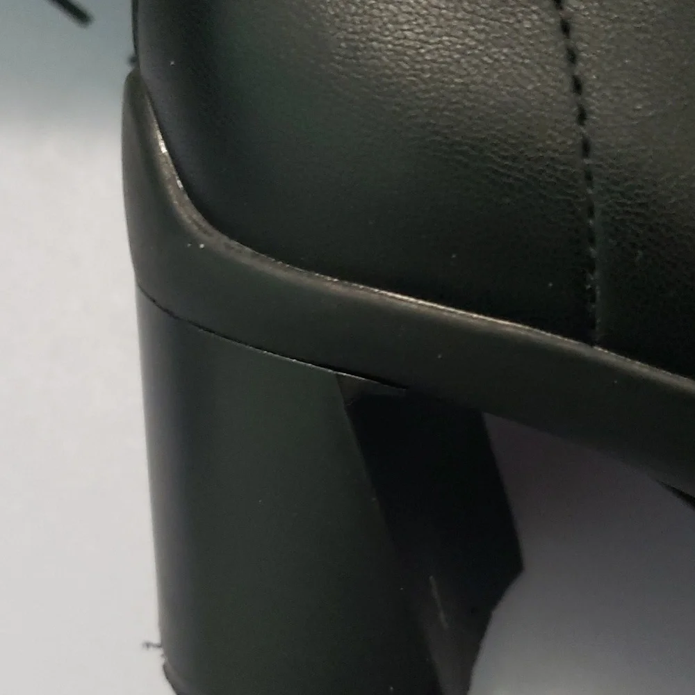 A pair of brand new Aerosoles block heel boots!!! - Picture 4 of 5